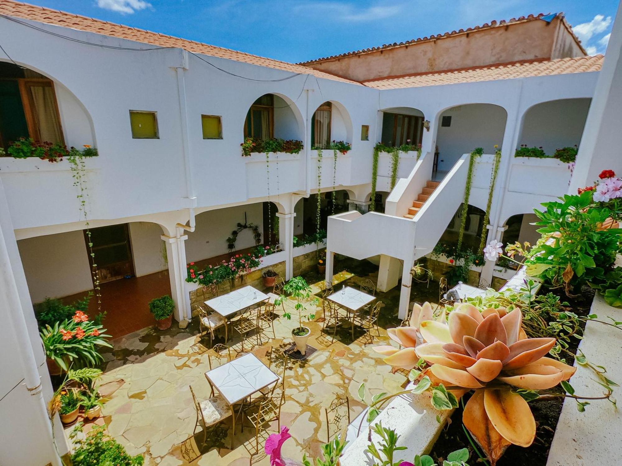 סמאיפאטה Hotel Casablanca מראה חיצוני תמונה